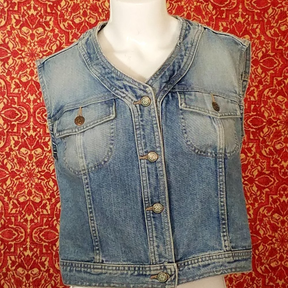 ROAM  short distressed denim vest M✨